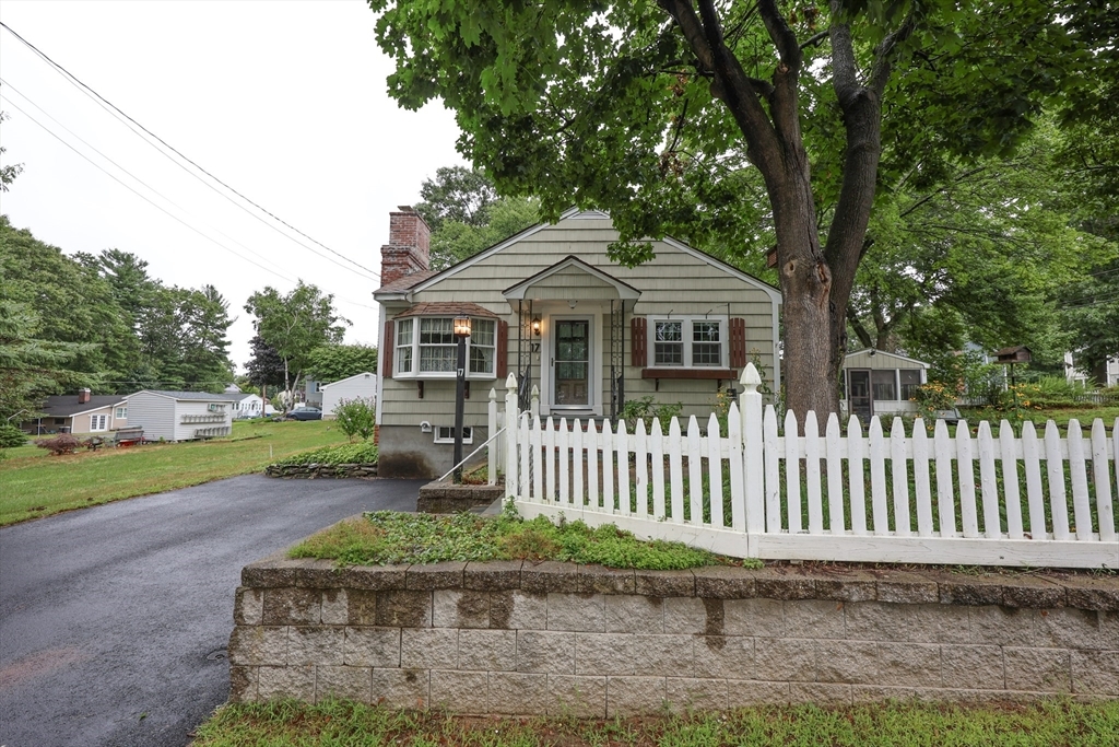 Property Photo:  17 Poplar Rd  MA 01886 