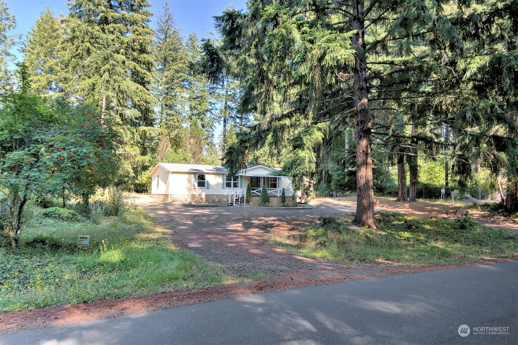 Property Photo:  421 SE Crescent Drive  WA 98584 