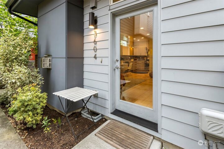 3604 S Charlestown Street  Seattle WA 98144 photo