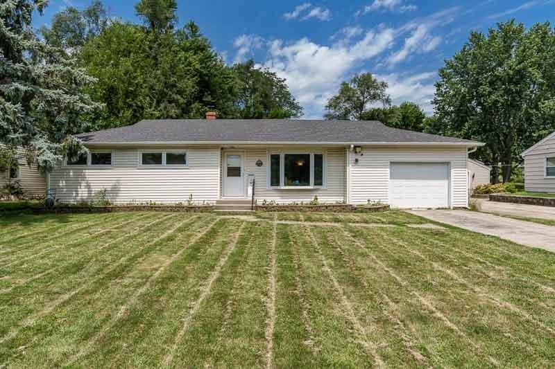 Property Photo:  2424 Lindale Road  IL 61109 