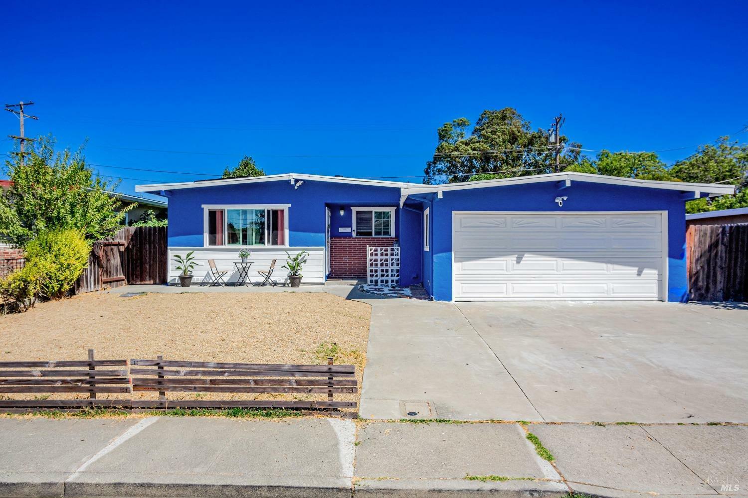 Property Photo:  612 E Colorado Street  CA 94533 