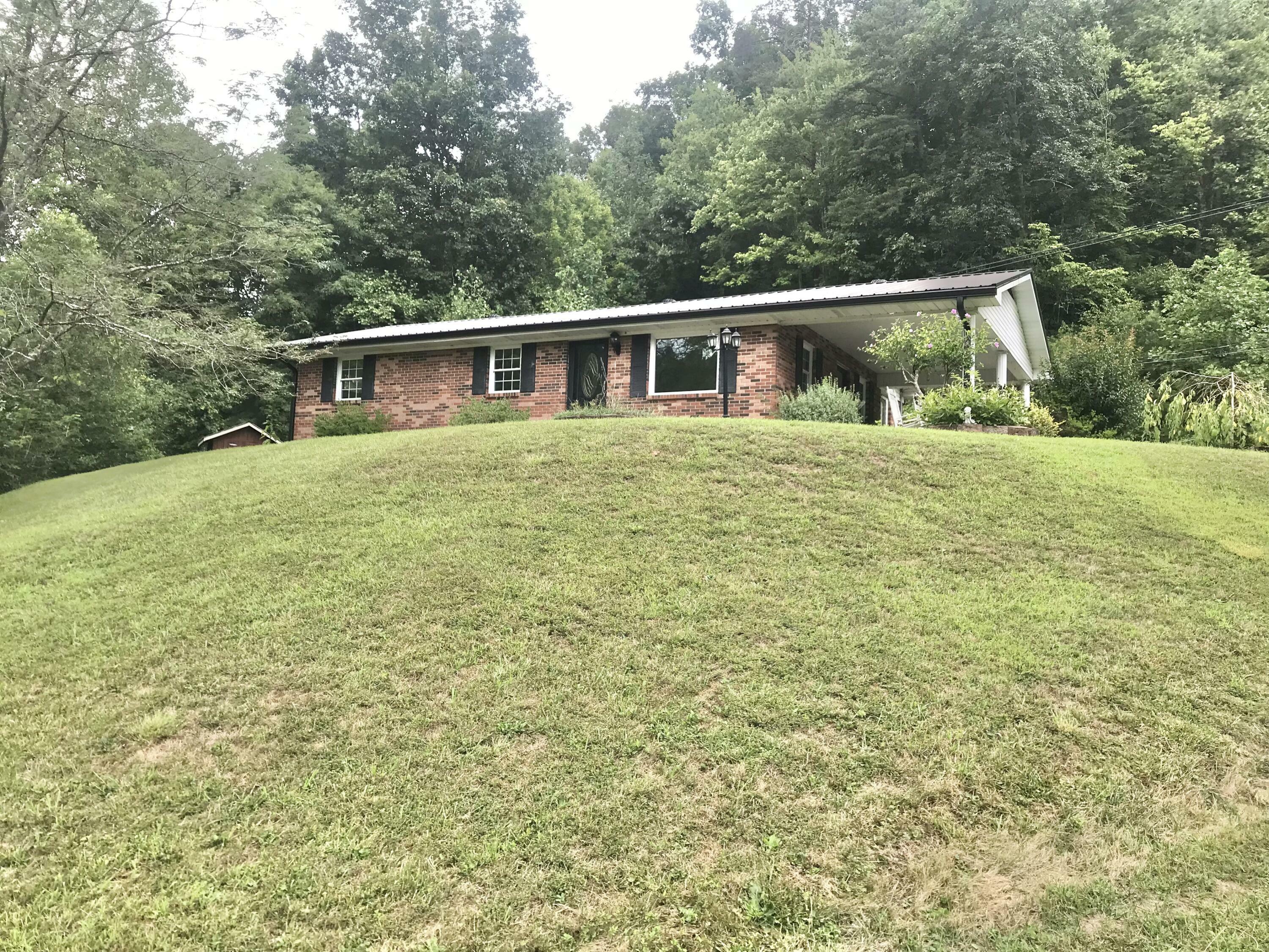 Property Photo:  5727 South Ky 7  KY 41472 