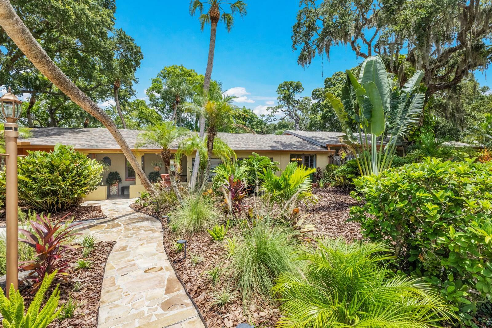 Property Photo:  941 Virginia Drive  FL 34234 