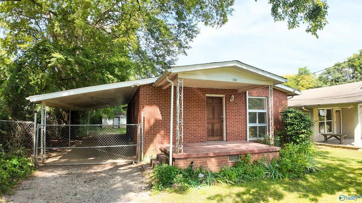 2101 Virginia Blvd  Huntsville AL 35801 photo