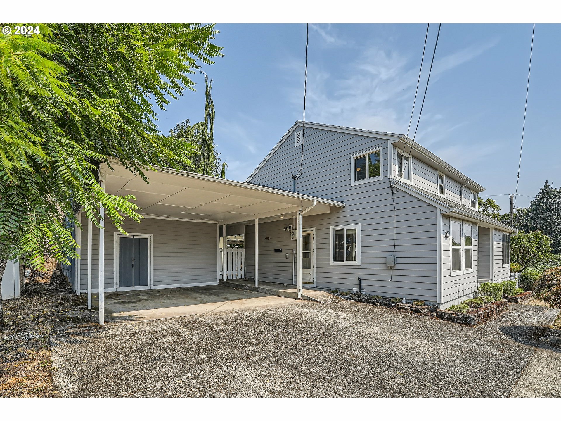 Property Photo:  431 NE 13th Ave  WA 98607 