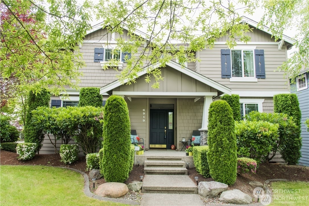 Property Photo:  6919 Fairway Avenue SE  WA 98065 