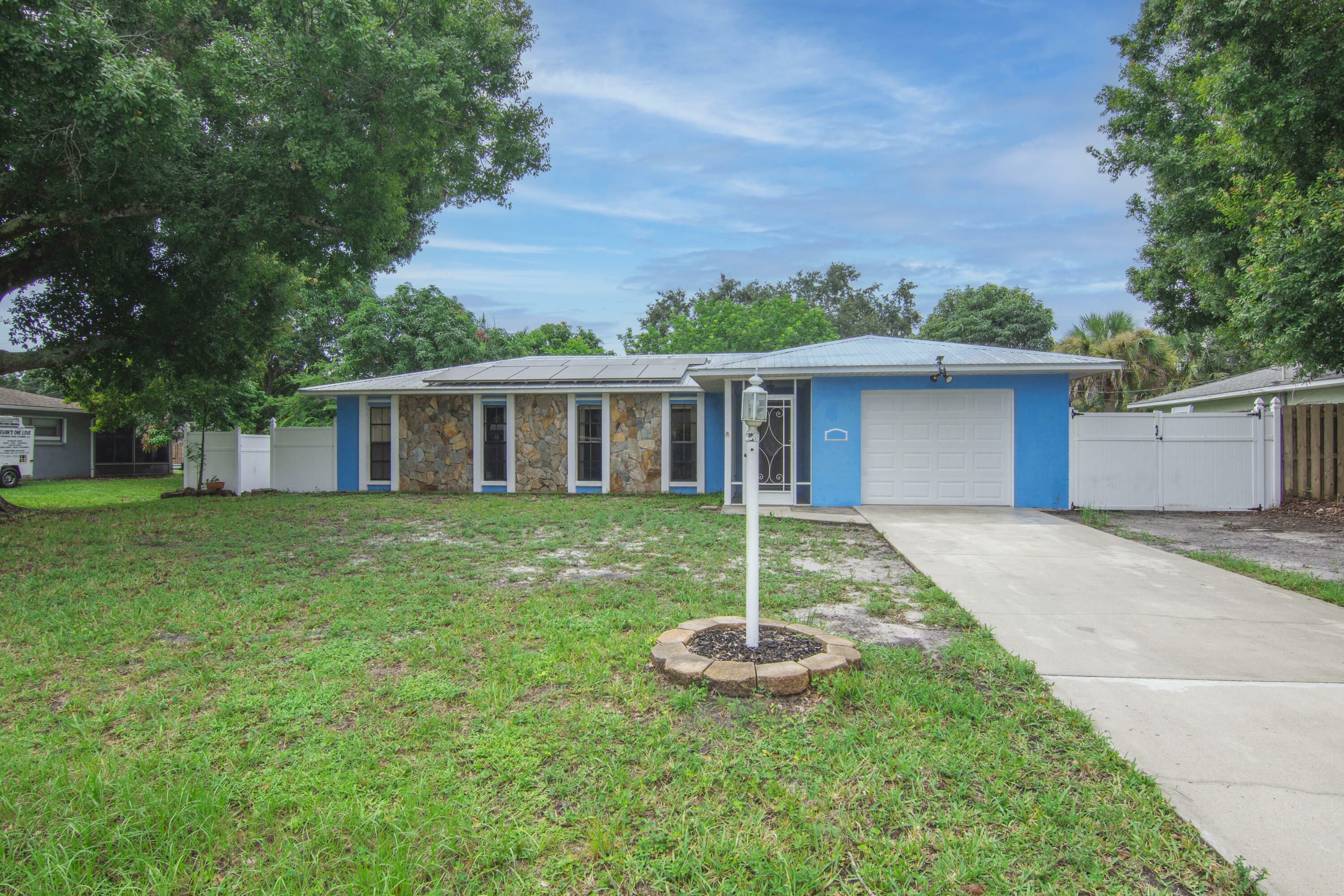 Property Photo:  7505 Ocala Avenue  FL 34951 