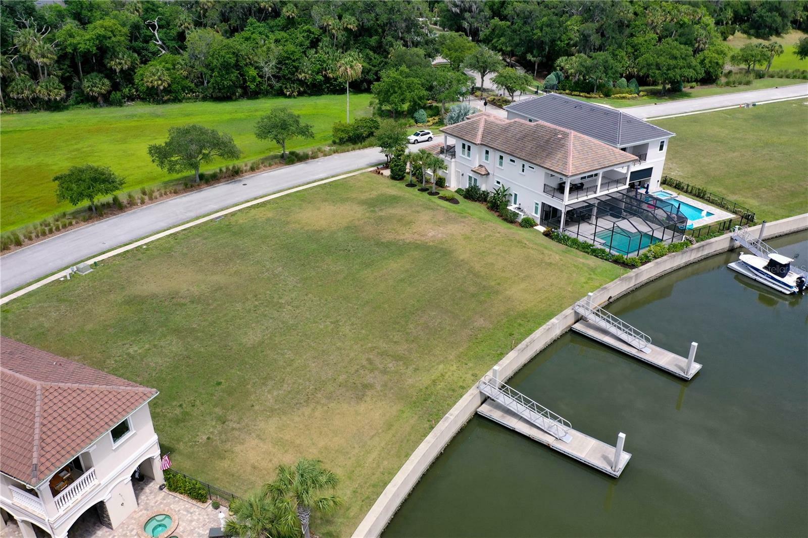 Property Photo:  316 Harbor Village Point N  FL 32137 