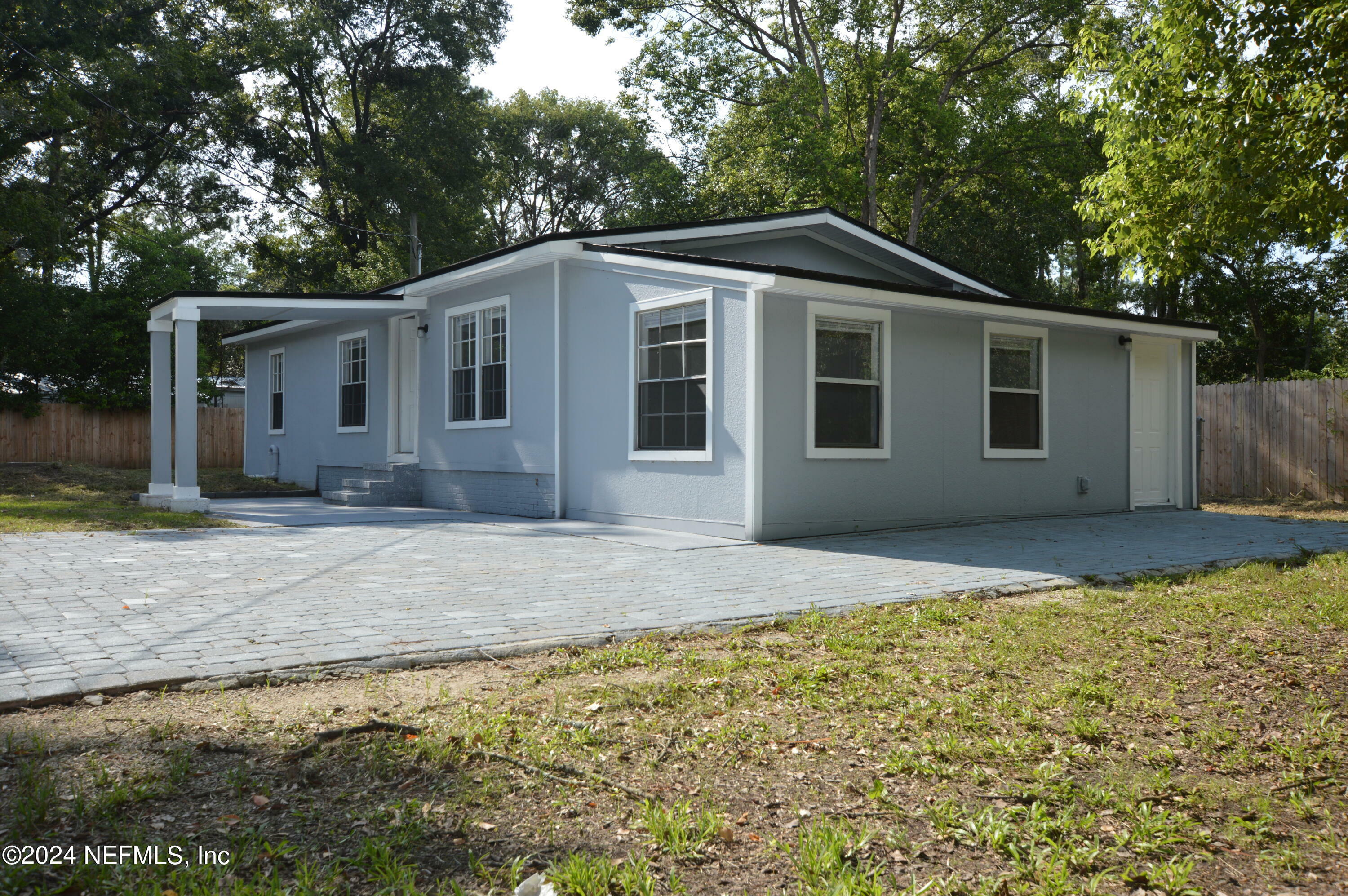 Property Photo:  6630 Seaboard Avenue  FL 32244 