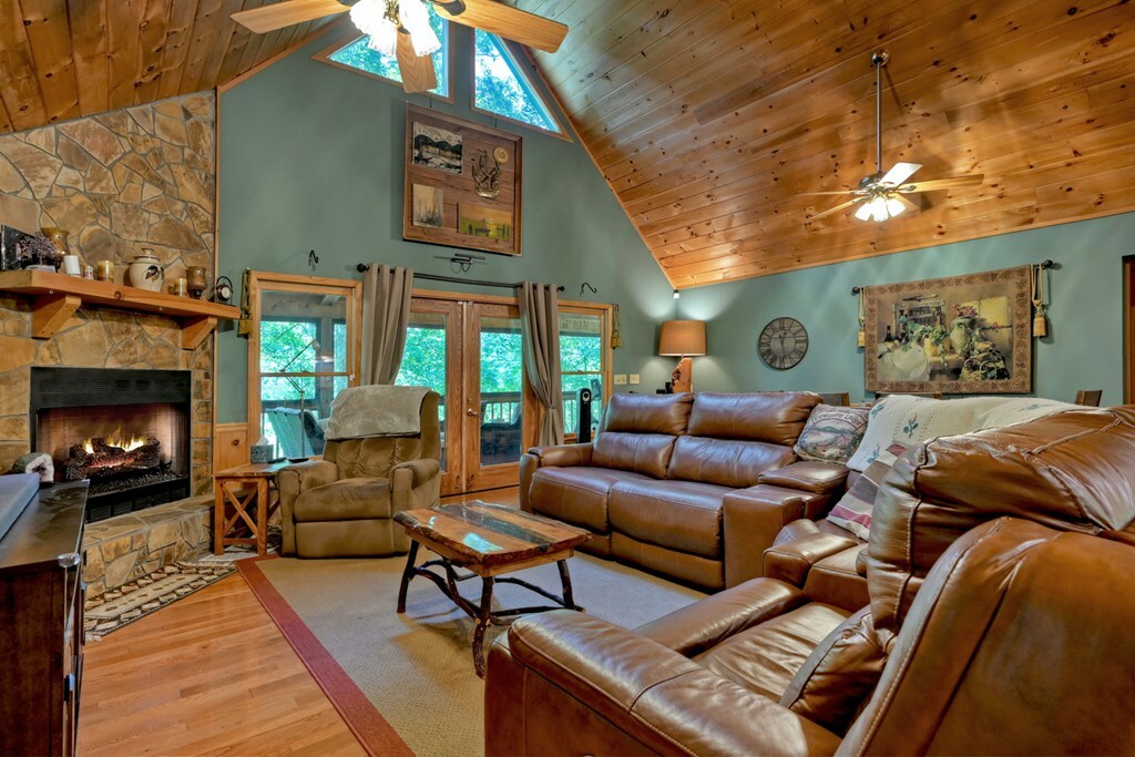 Property Photo:  492 Bailey Farm Drive  GA 30559 