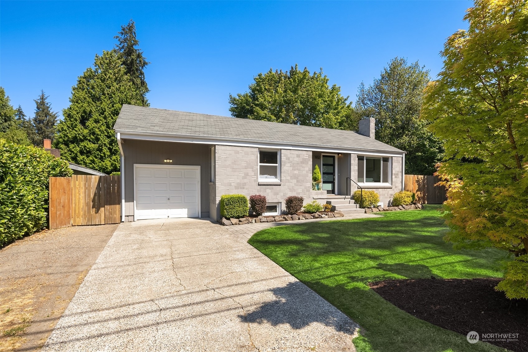 Property Photo:  1932 N 120th Street  WA 98133 