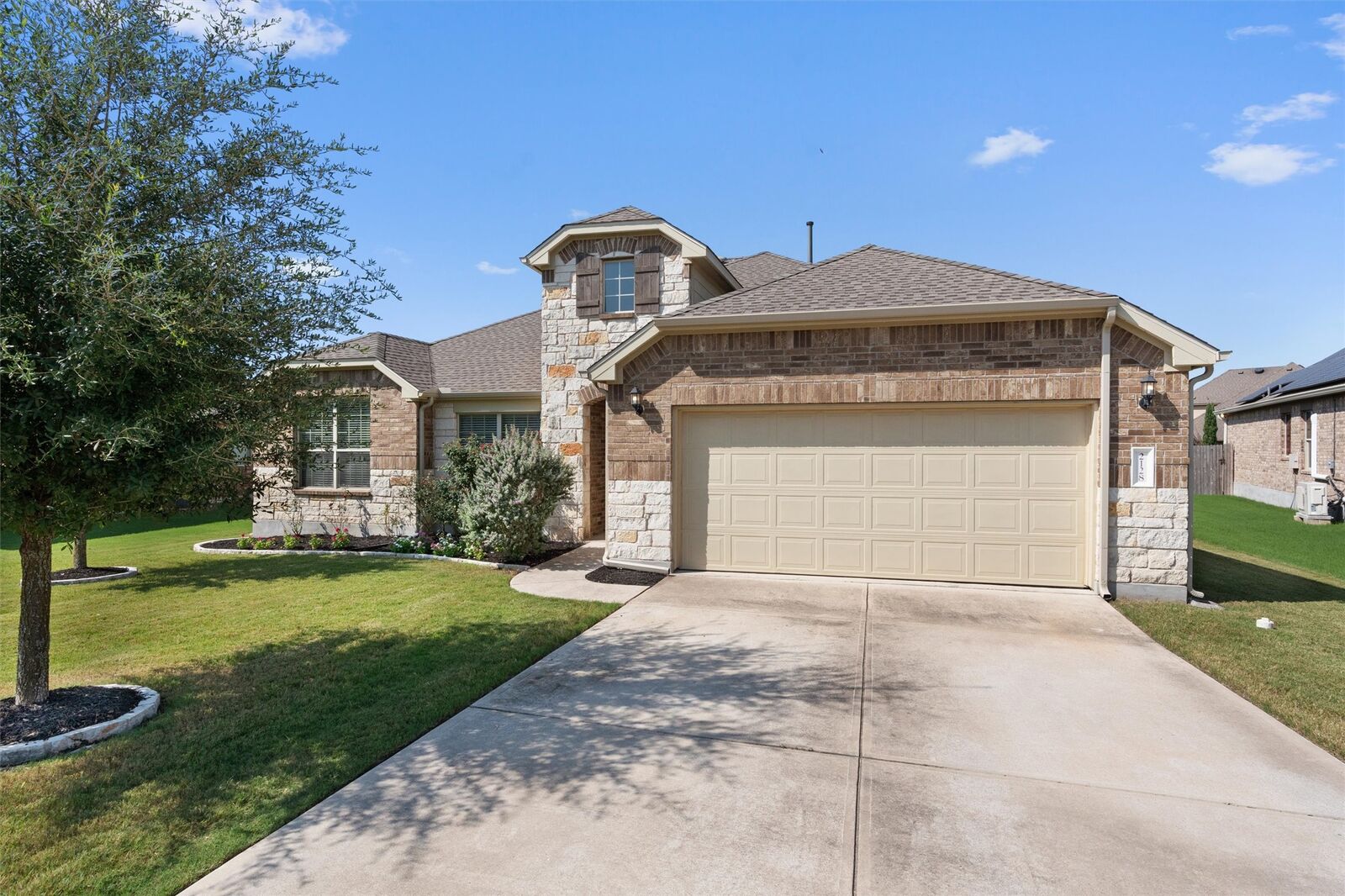 Property Photo: 2128 Grand Lake Parkway TX 78641