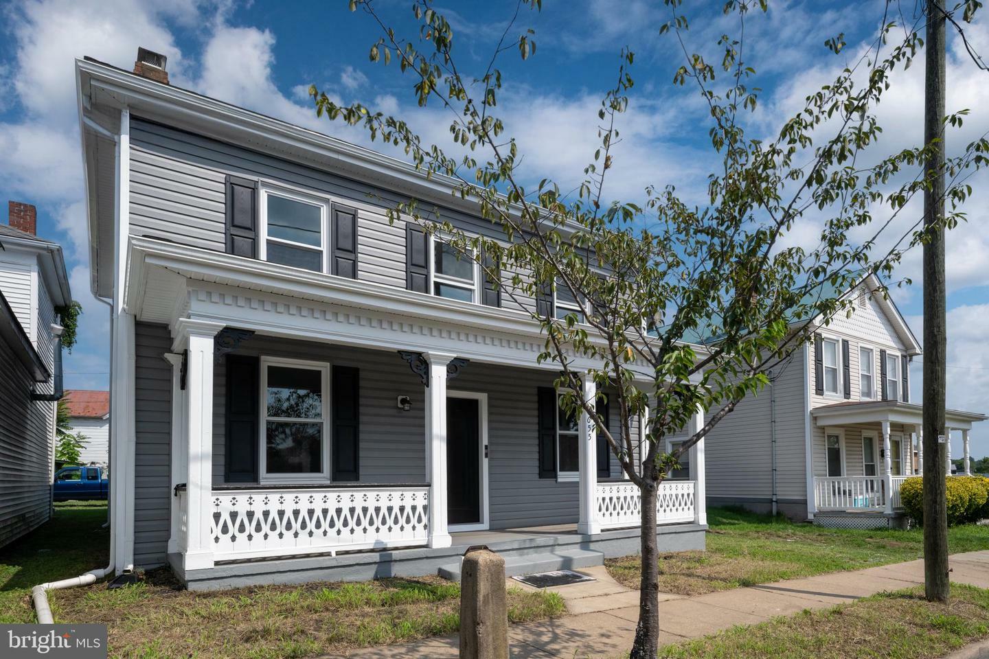 Property Photo:  655 Lafayette Boulevard  VA 22401 