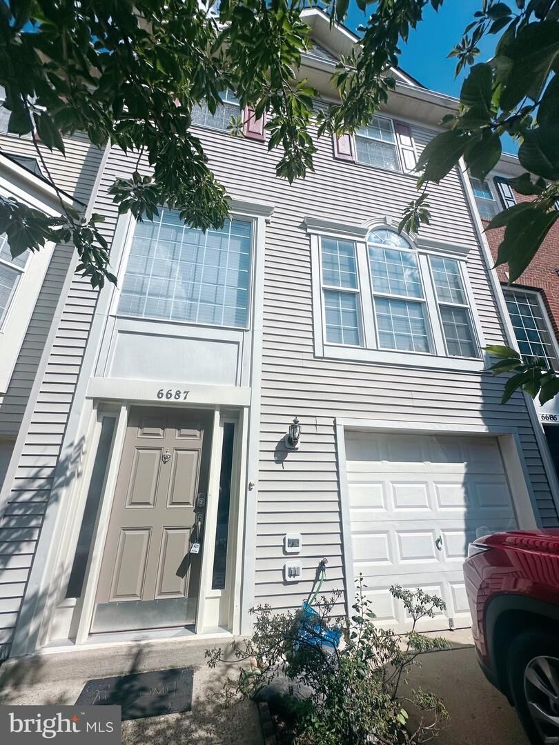 Property Photo:  6687 Roderick Loop  VA 20155 