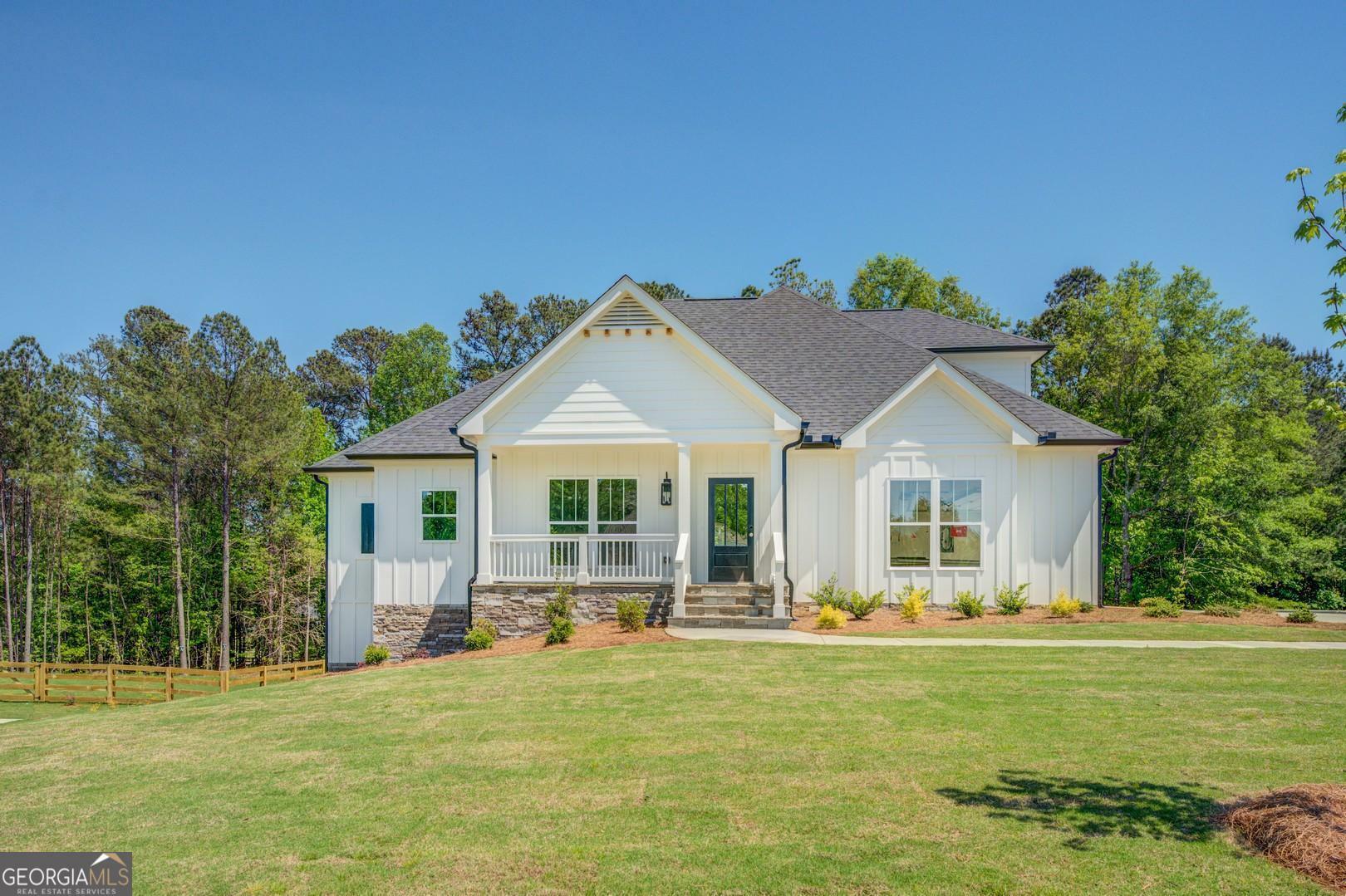 Property Photo:  160 Rose Creek Drive  GA 30014 