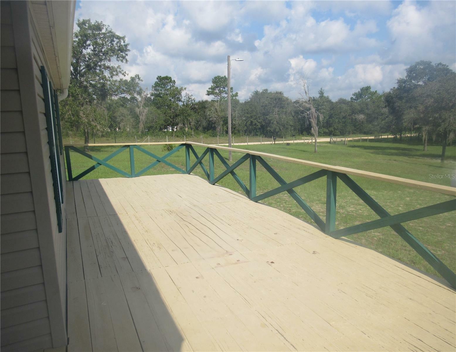 Property Photo:  5791 SE 122nd Avenue  FL 32668 