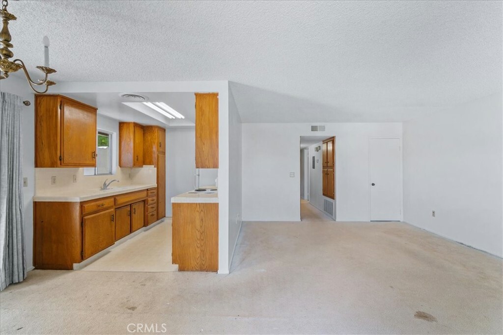 Property Photo:  1750 Prefumo Canyon Road 5  CA 93405 