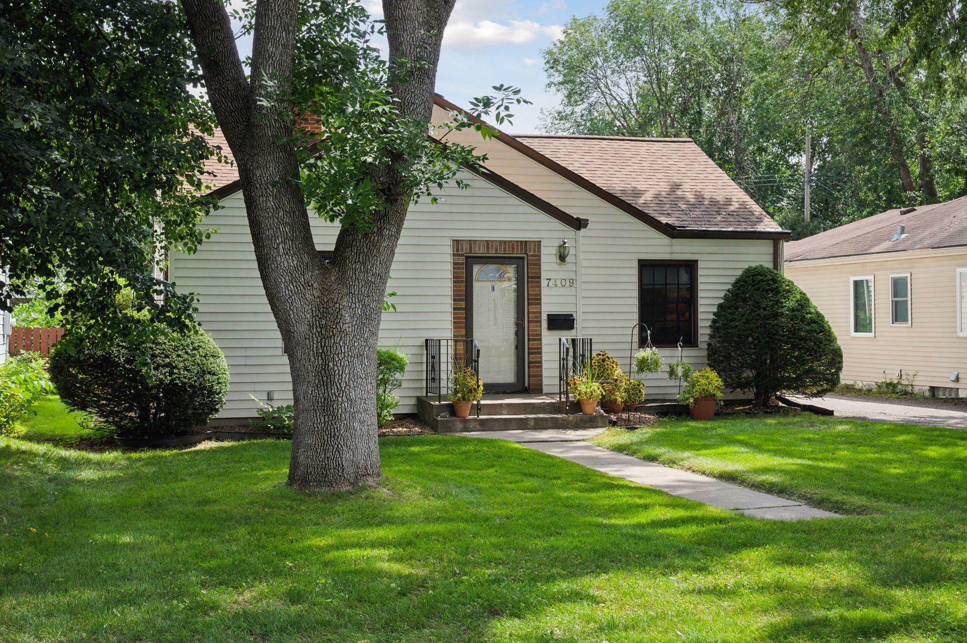 Property Photo:  7409 Dupont Avenue S  MN 55423 