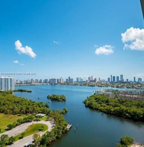 Property Photo: 16385 Biscayne Blvd Ph7 FL 33160