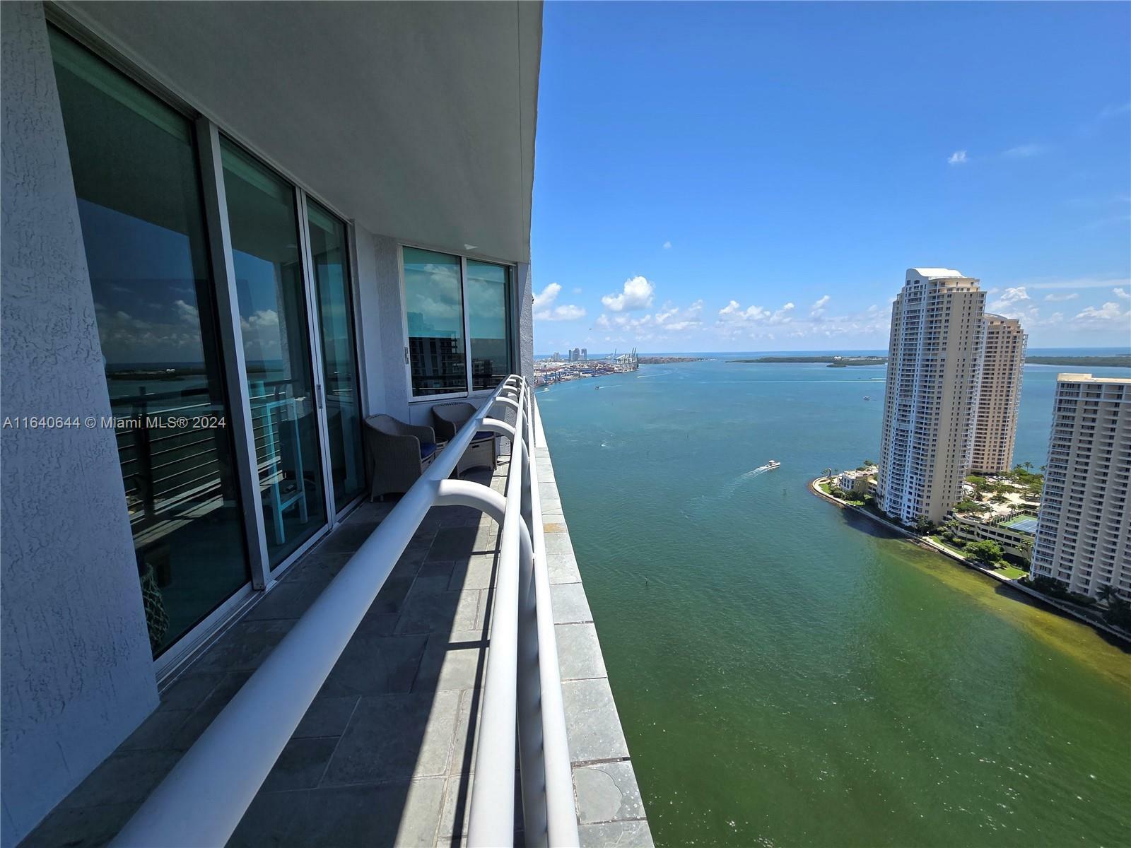 Property Photo:  325 S Biscayne Blvd 3719  FL 33131 