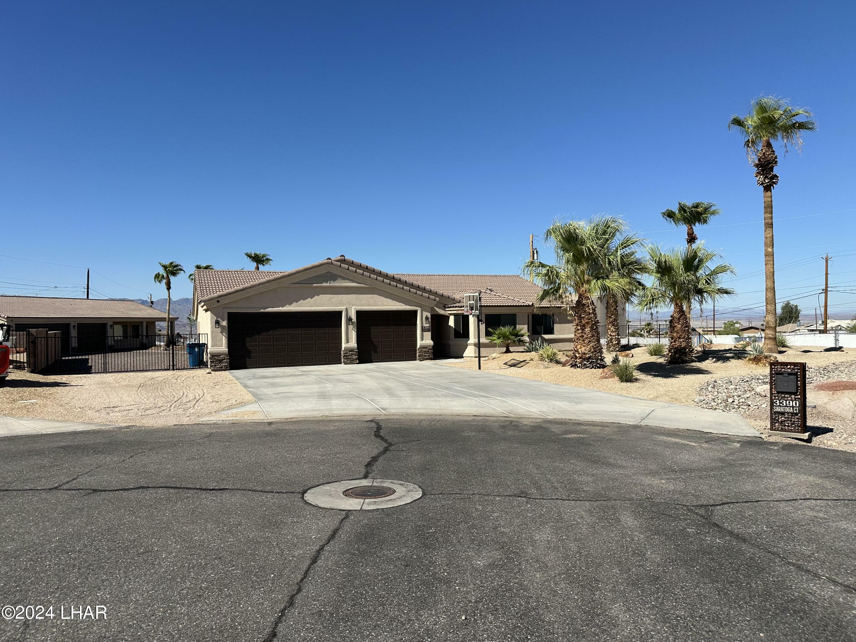 Property Photo:  3390 Saratoga Ct  AZ 86406 