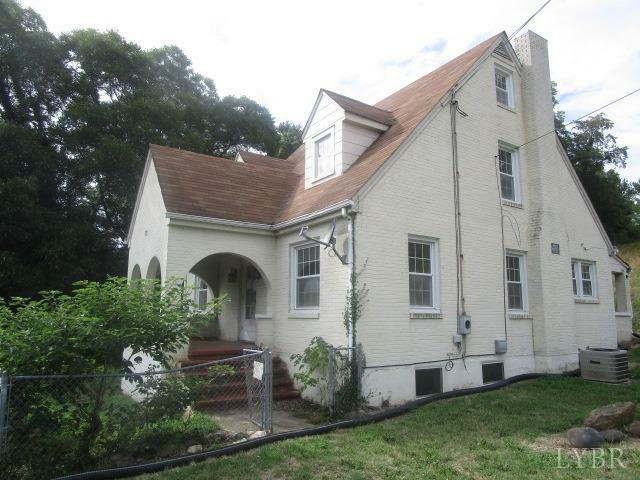 Property Photo:  118 E Virginia Avenue  VA 24179 