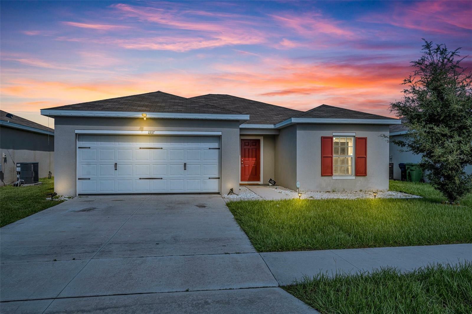 Property Photo:  1337 Haines Drive  FL 33881 