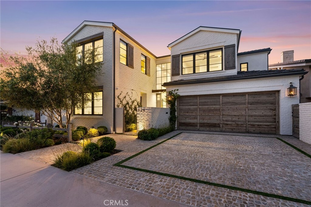 Property Photo:  624 Harbor Island Drive  CA 92660 