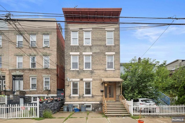 Property Photo:  294 New York Avenue 1  NJ 07307 