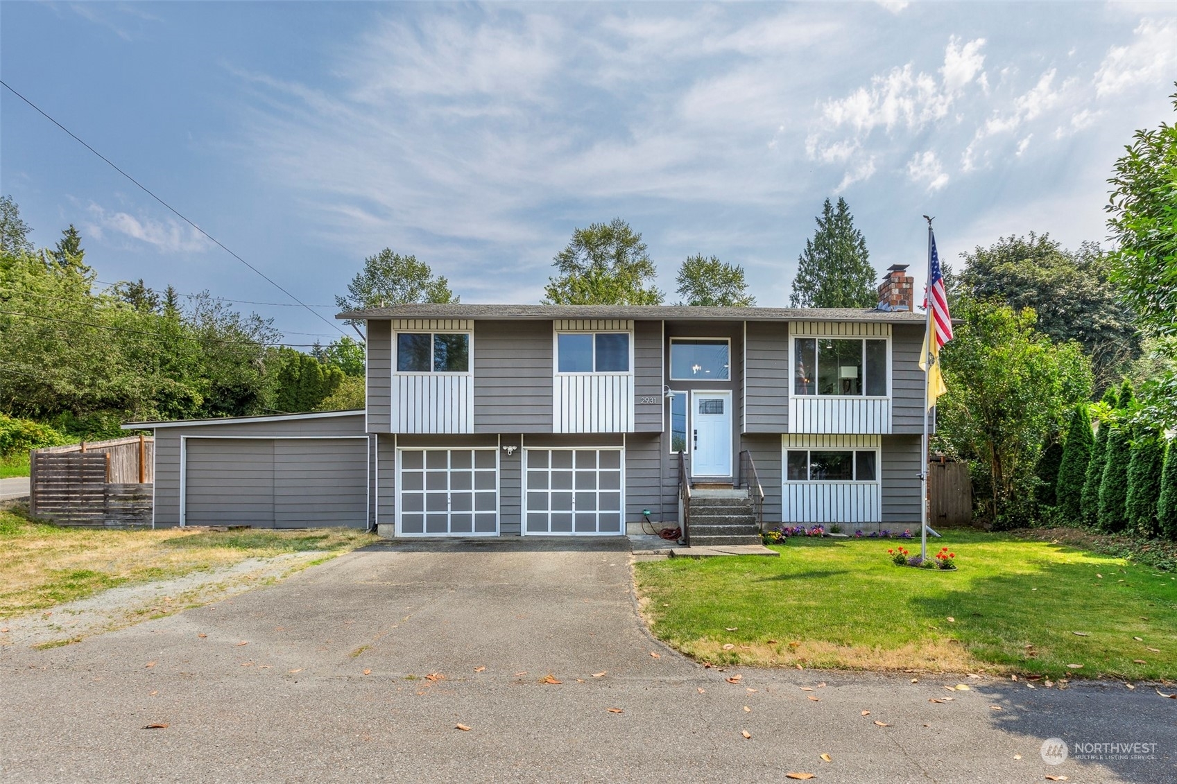 Property Photo:  2931 101st Avenue NE  WA 98258 