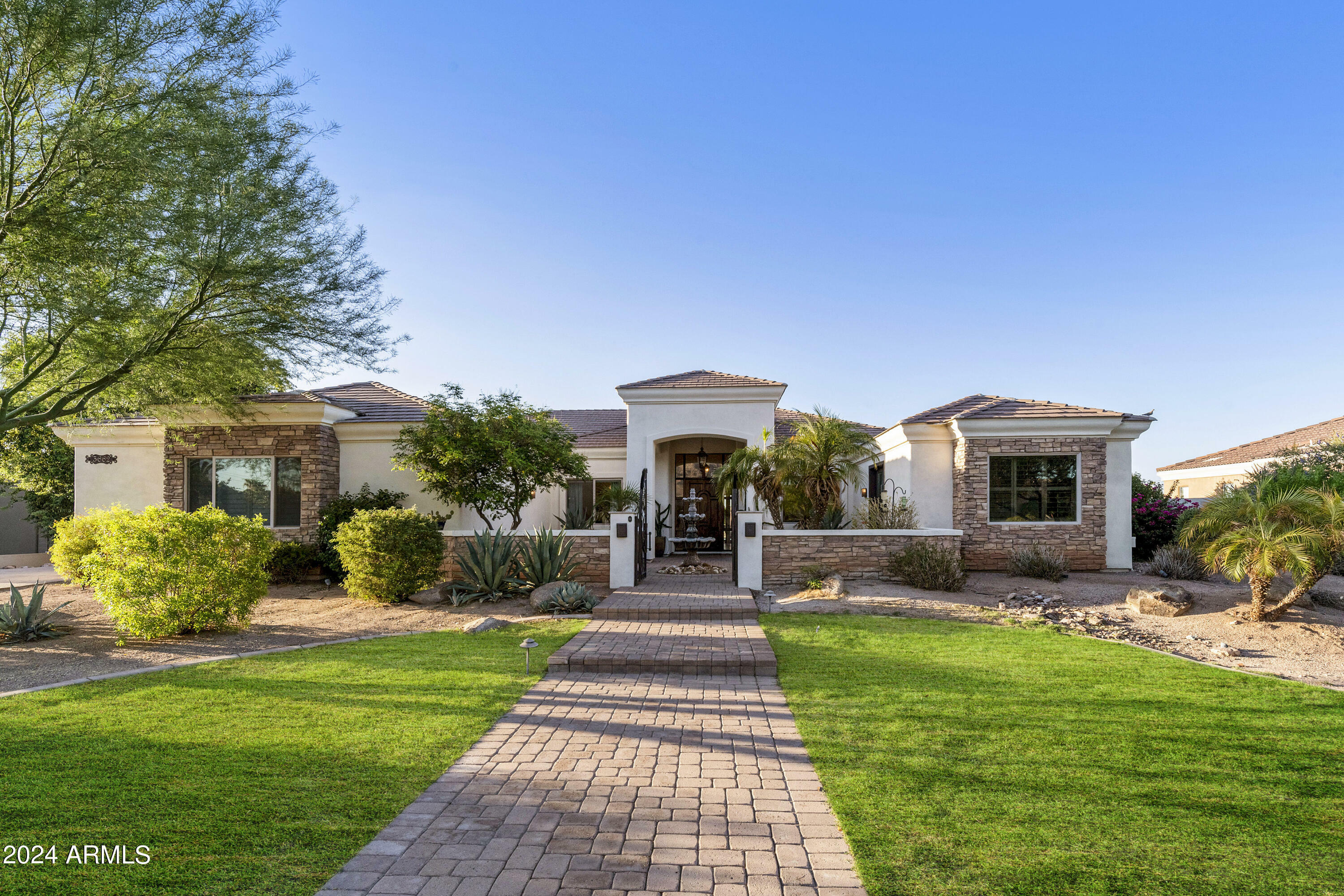 Property Photo:  3662 E Sunnydale Drive  AZ 85142 