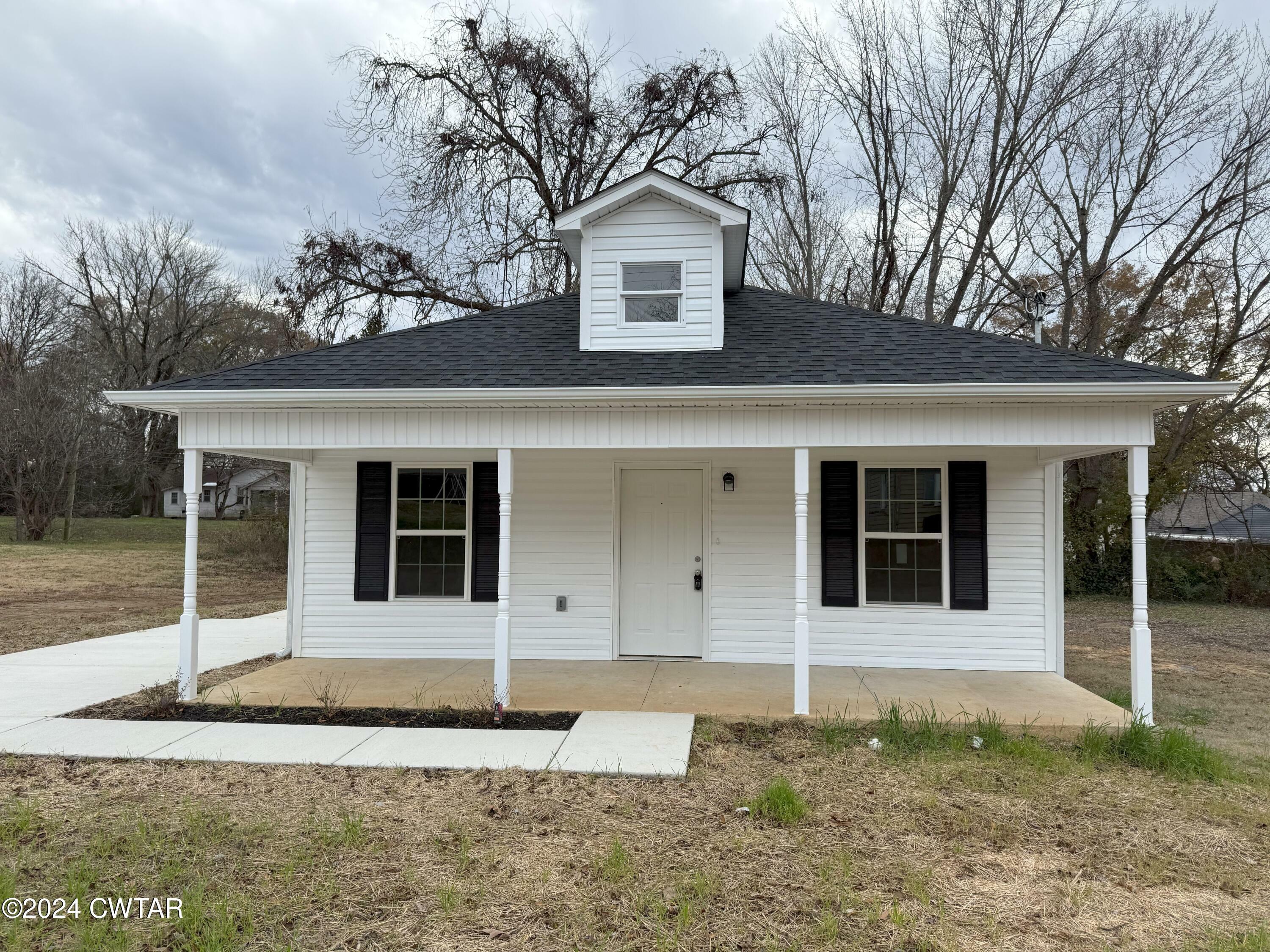 Property Photo:  186 Dupree Street  TN 38301 