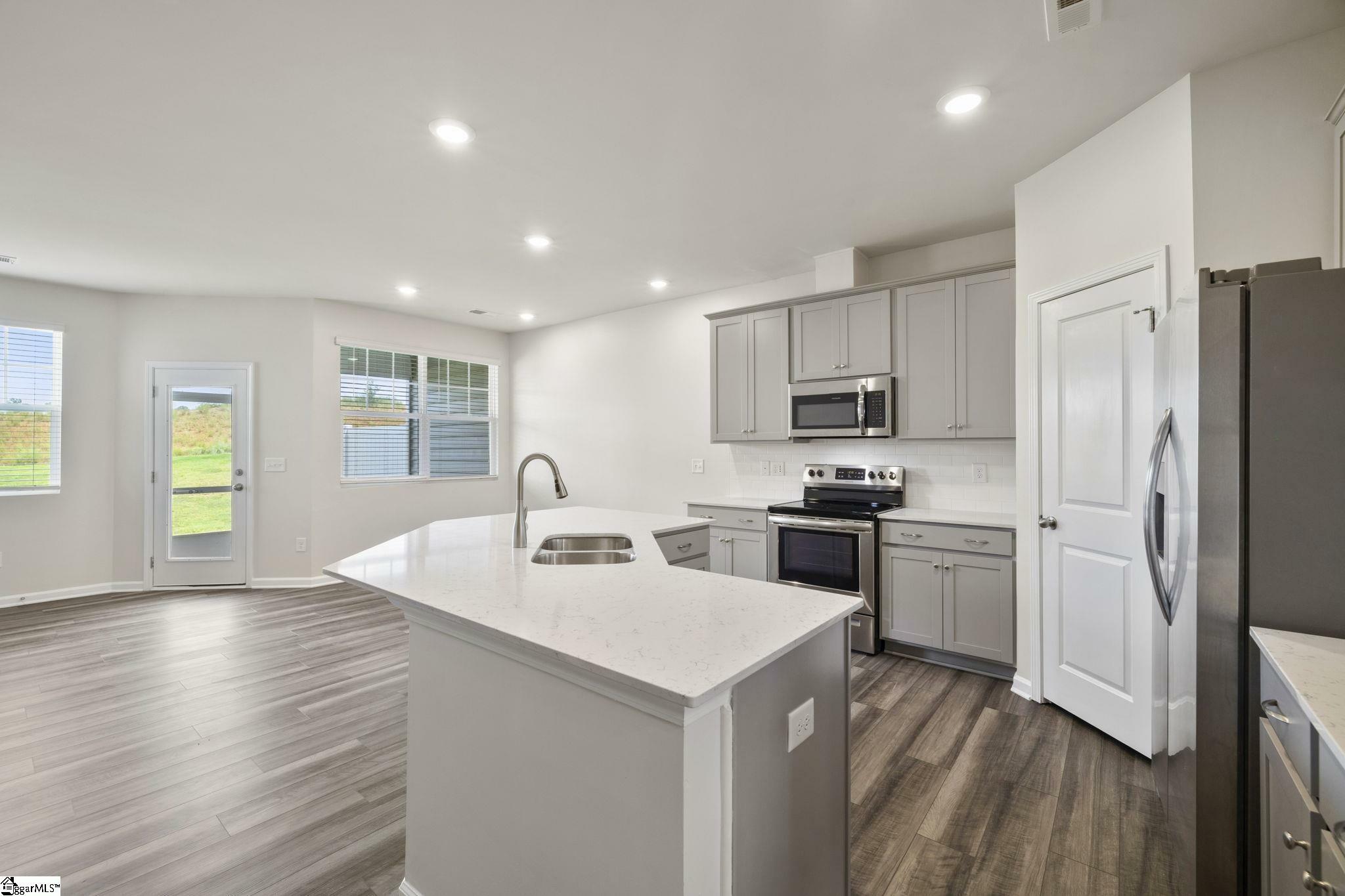 Property Photo:  304 E Compass Way  SC 29640 