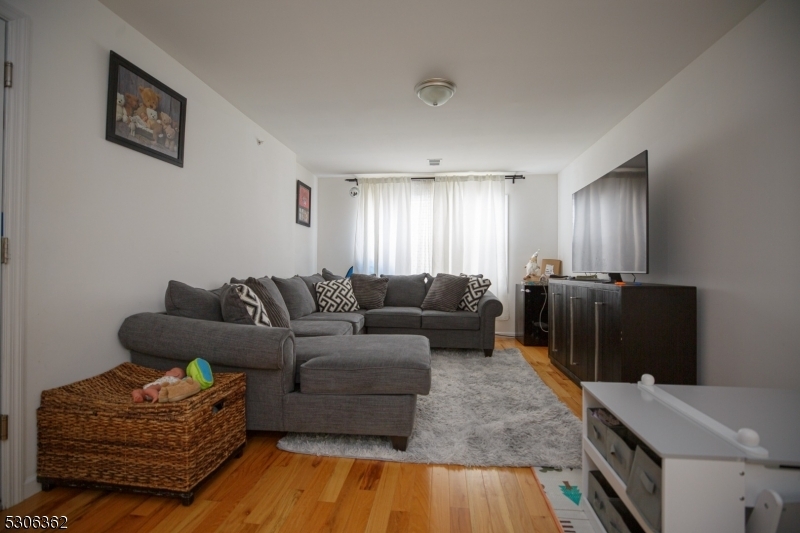 Property Photo:  1023 Olive St  NJ 07201 