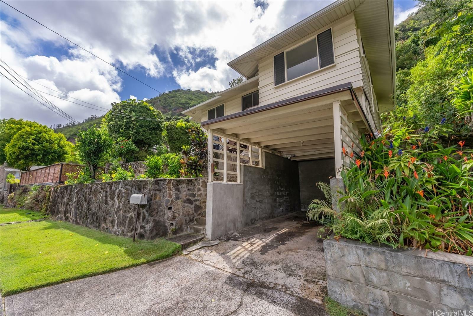 Property Photo:  2359 Kuahea Street  HI 96816 