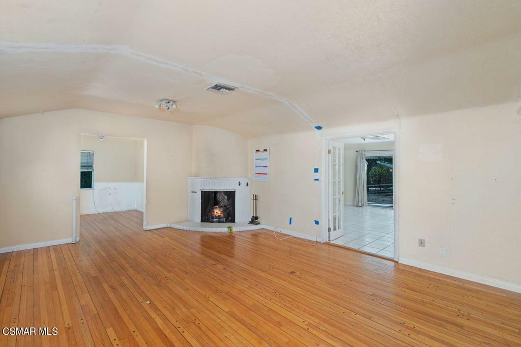 Property Photo:  12318 Tiara Street  CA 91607 