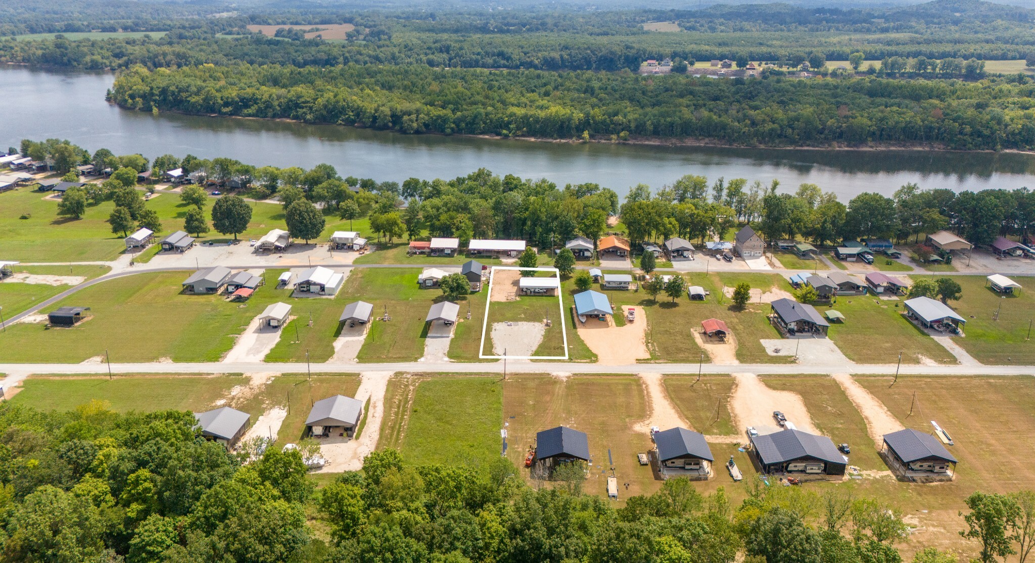 Property Photo: 1020 Wc Pickett Rd TN 38425