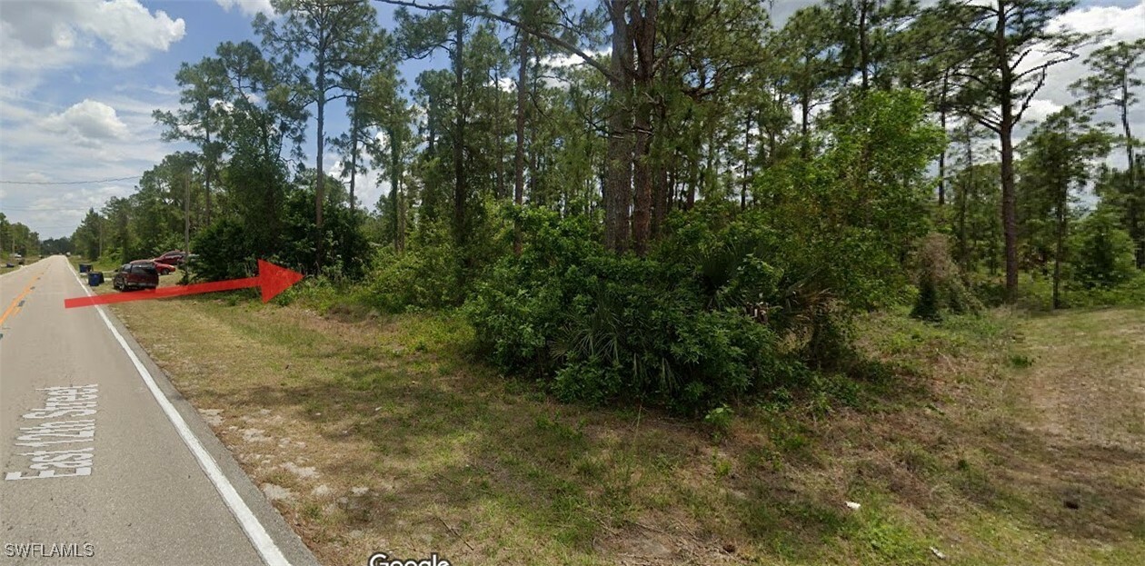 Property Photo:  408 E 12th Street  FL 33972 