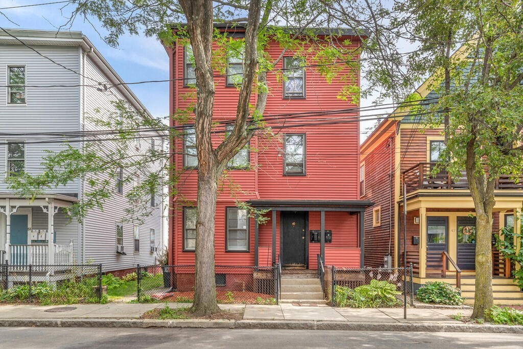 Property Photo:  49 Harrison Street 1  MA 02143 