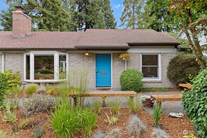 Property Photo:  8816 26th Avenue NE  WA 98115 