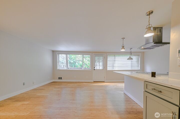 Property Photo: 3834 175th Avenue NE A202 WA 98052