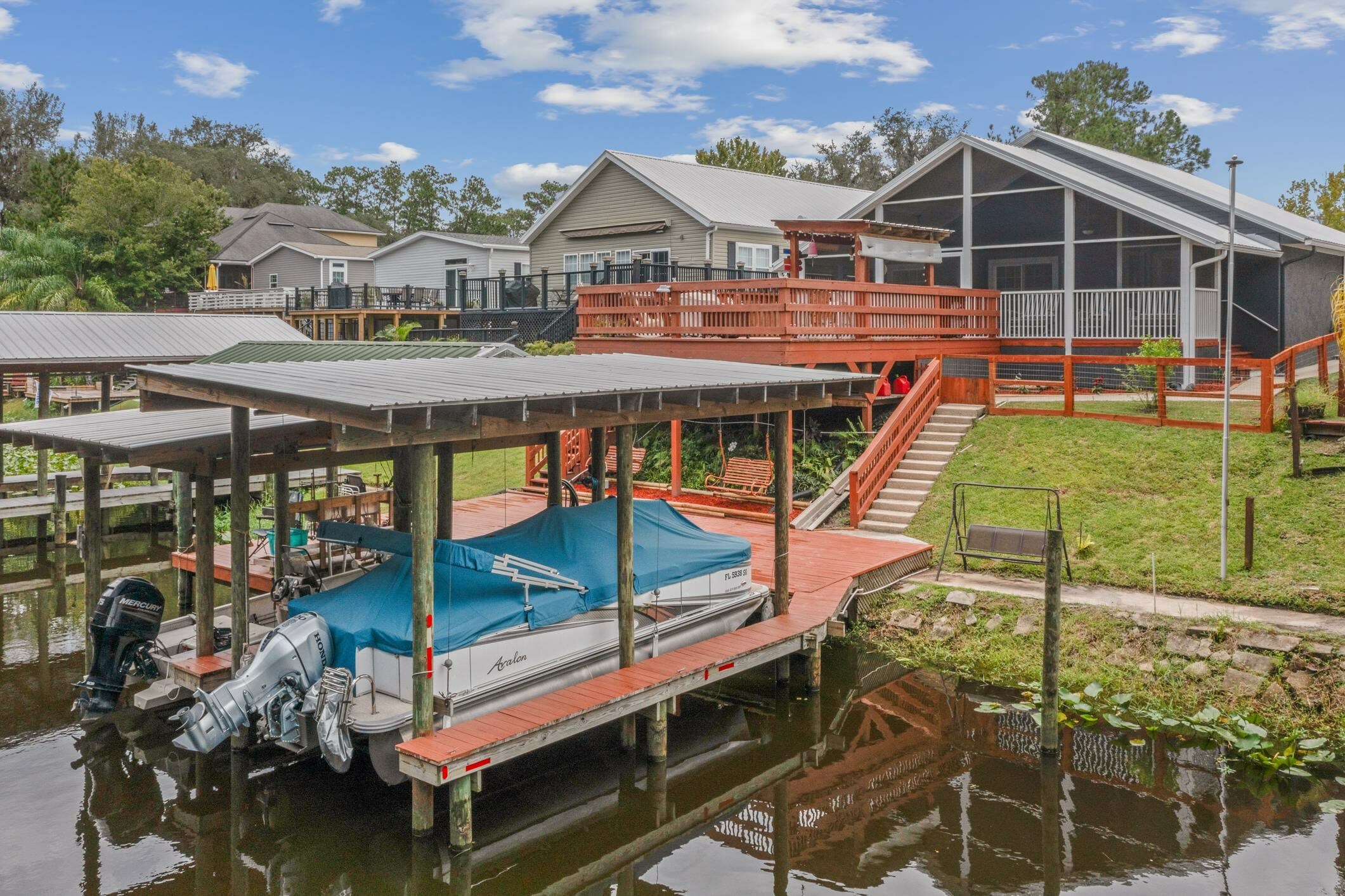 Property Photo: 291 Maxwell Dr FL 32193