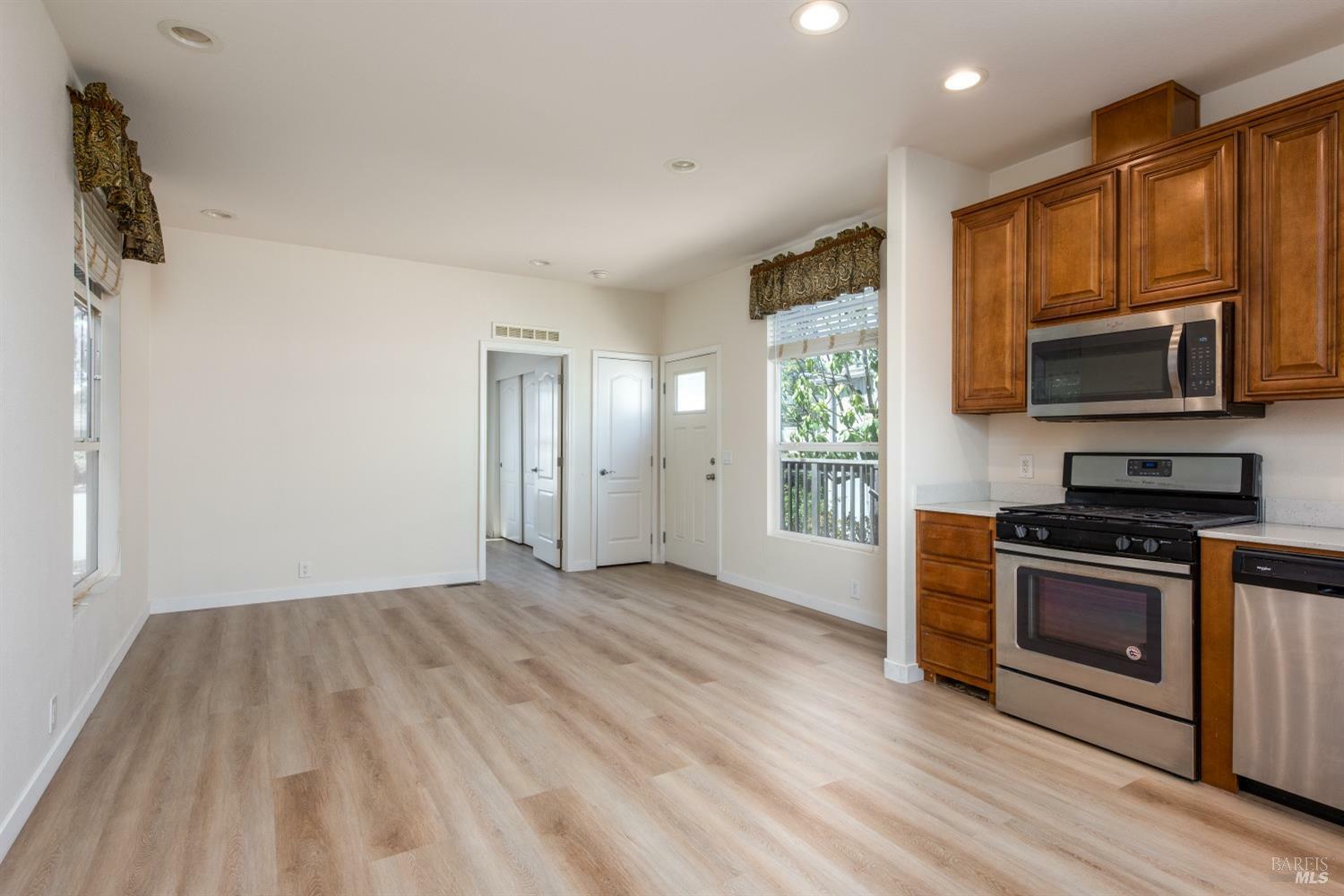 Property Photo:  9 Larkspur Place  CA 95409 