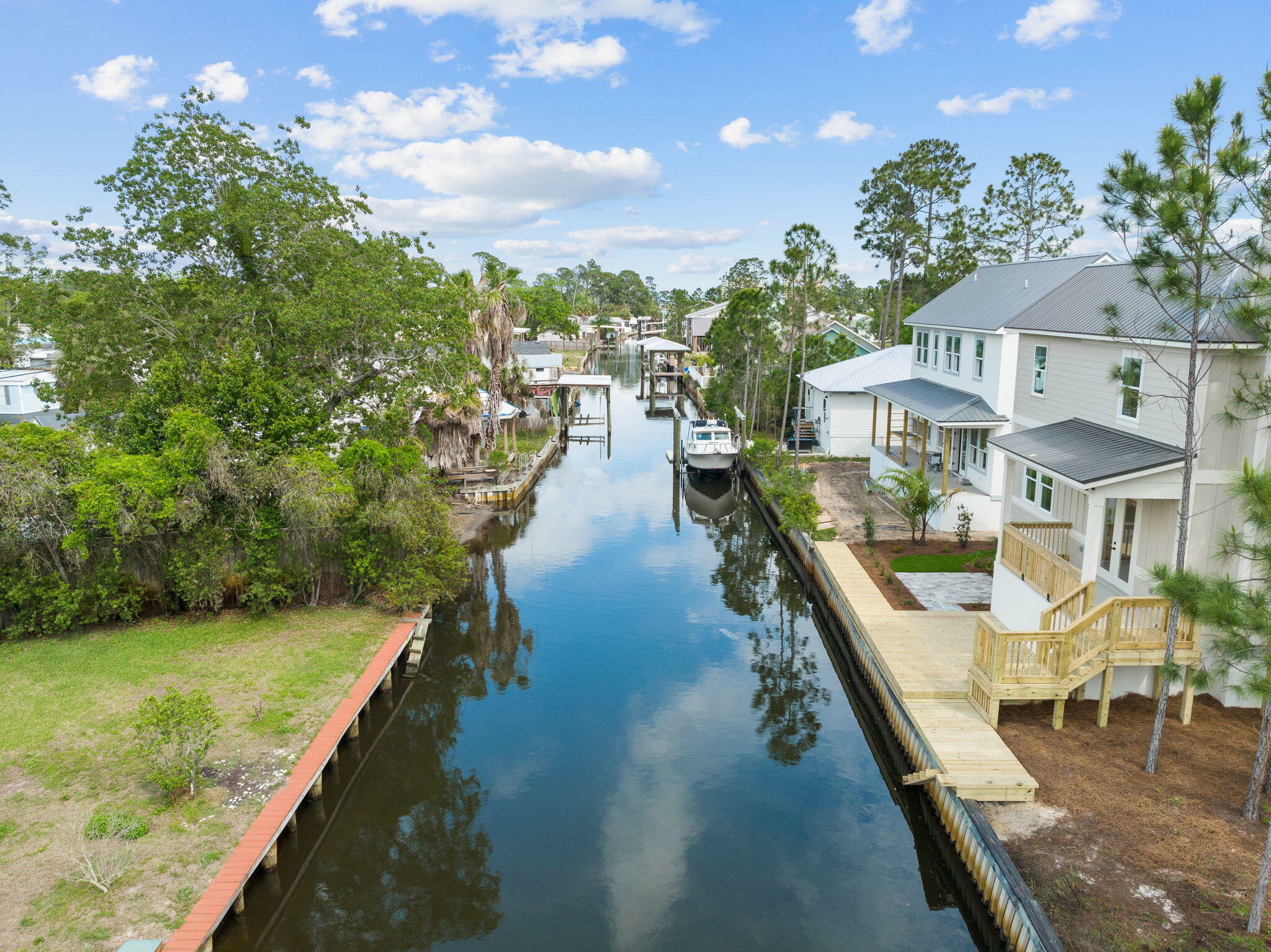 Property Photo:  6712 Harbour Boulevard  FL 32407 