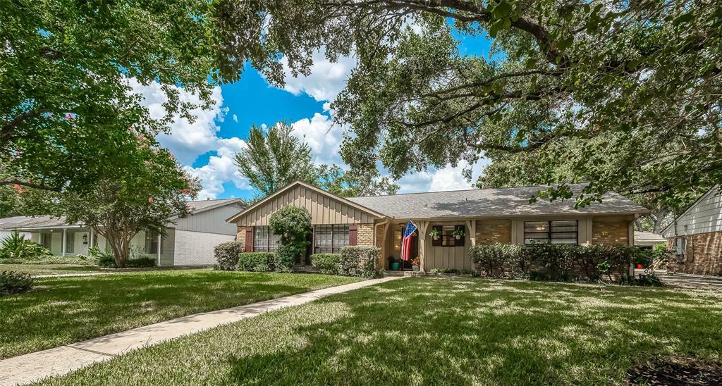 Property Photo:  9614 Meadowglen Lane  TX 77063 