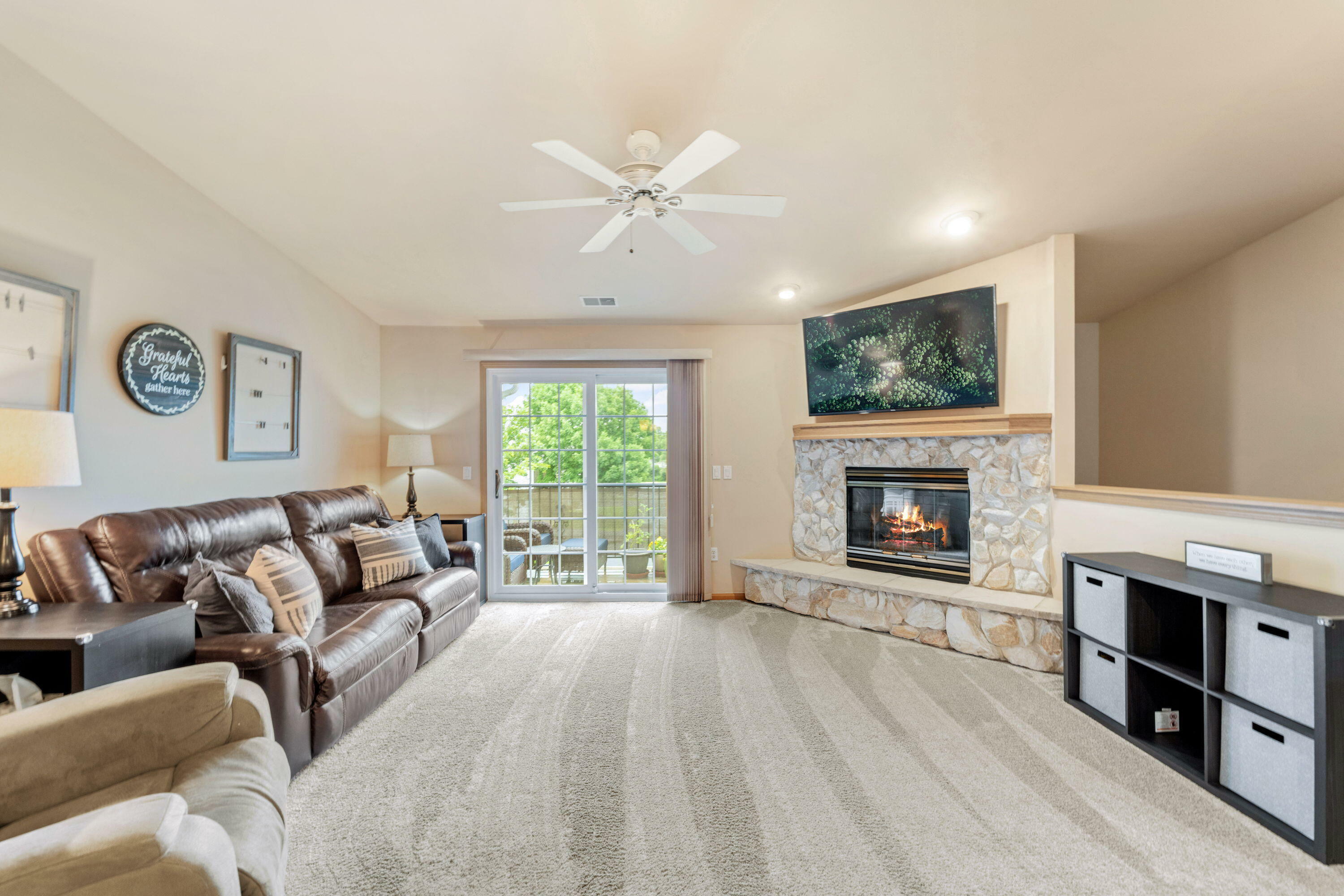 Property Photo:  1216 N Sunnyslope Dr 201  WI 53406 