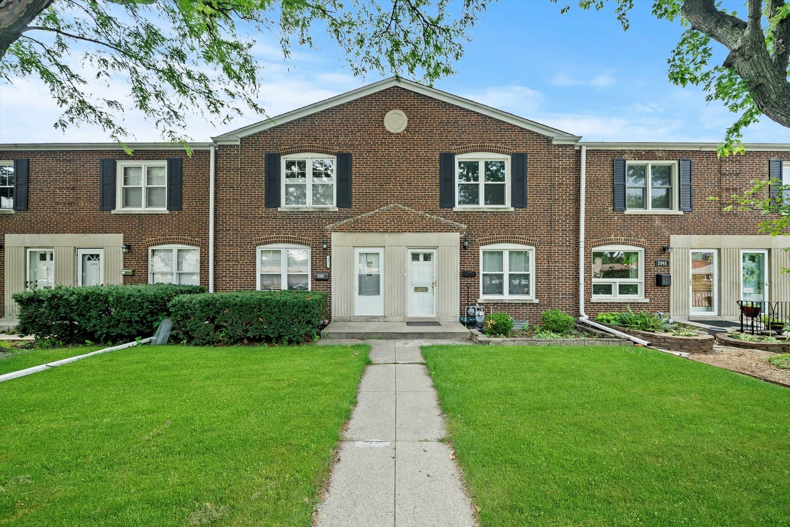 Property Photo:  2950 Desplaines Avenue  IL 60546 