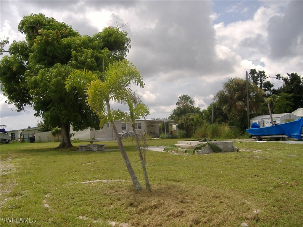 Property Photo:  4873 Sandpiper Drive  FL 33956 