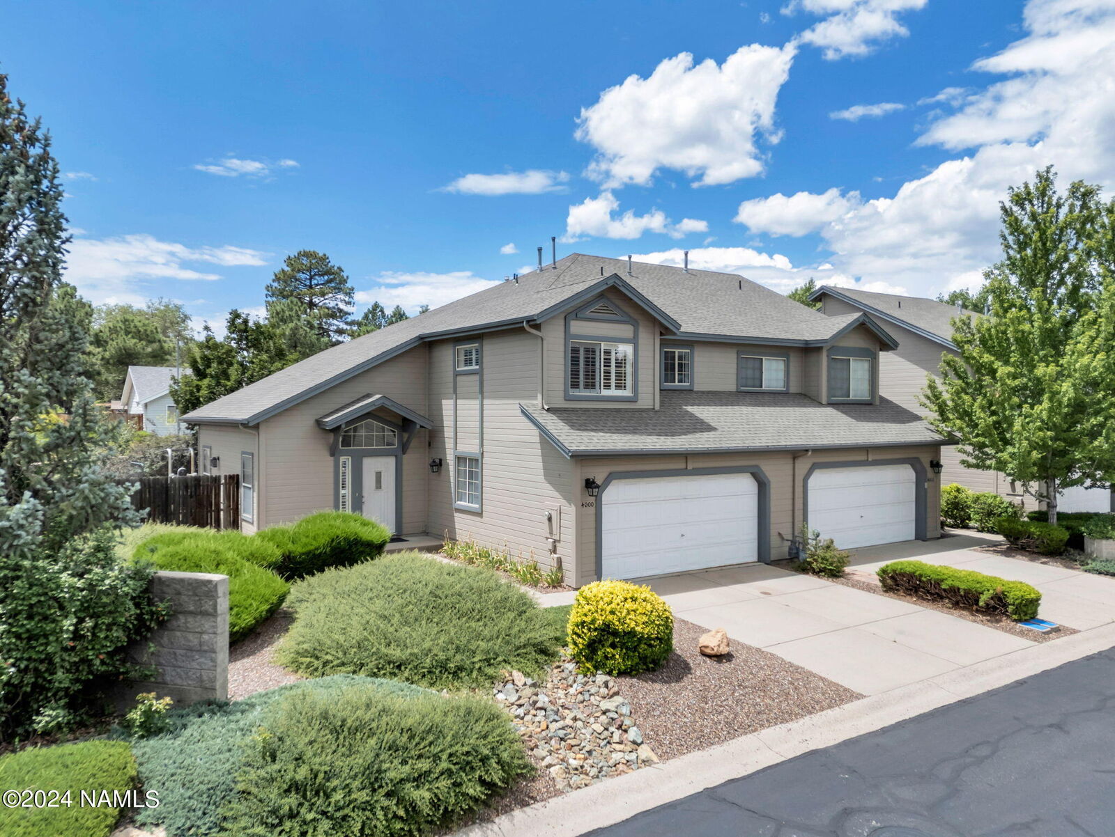 Property Photo: 4000 E Village Circle AZ 86004