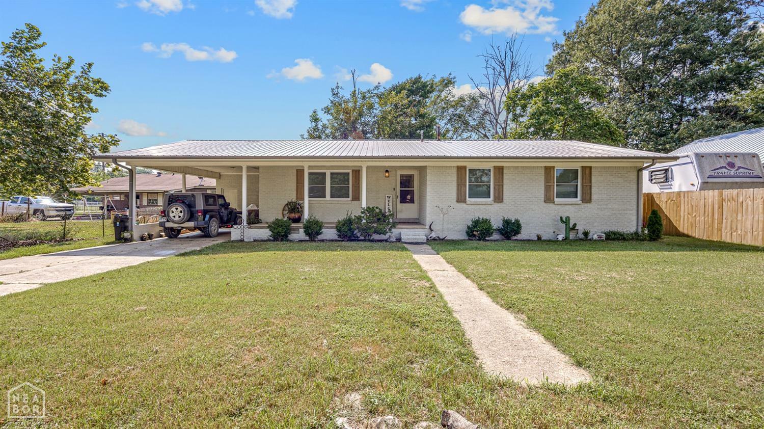 Property Photo:  1011 S Lange Street  AR 72438 